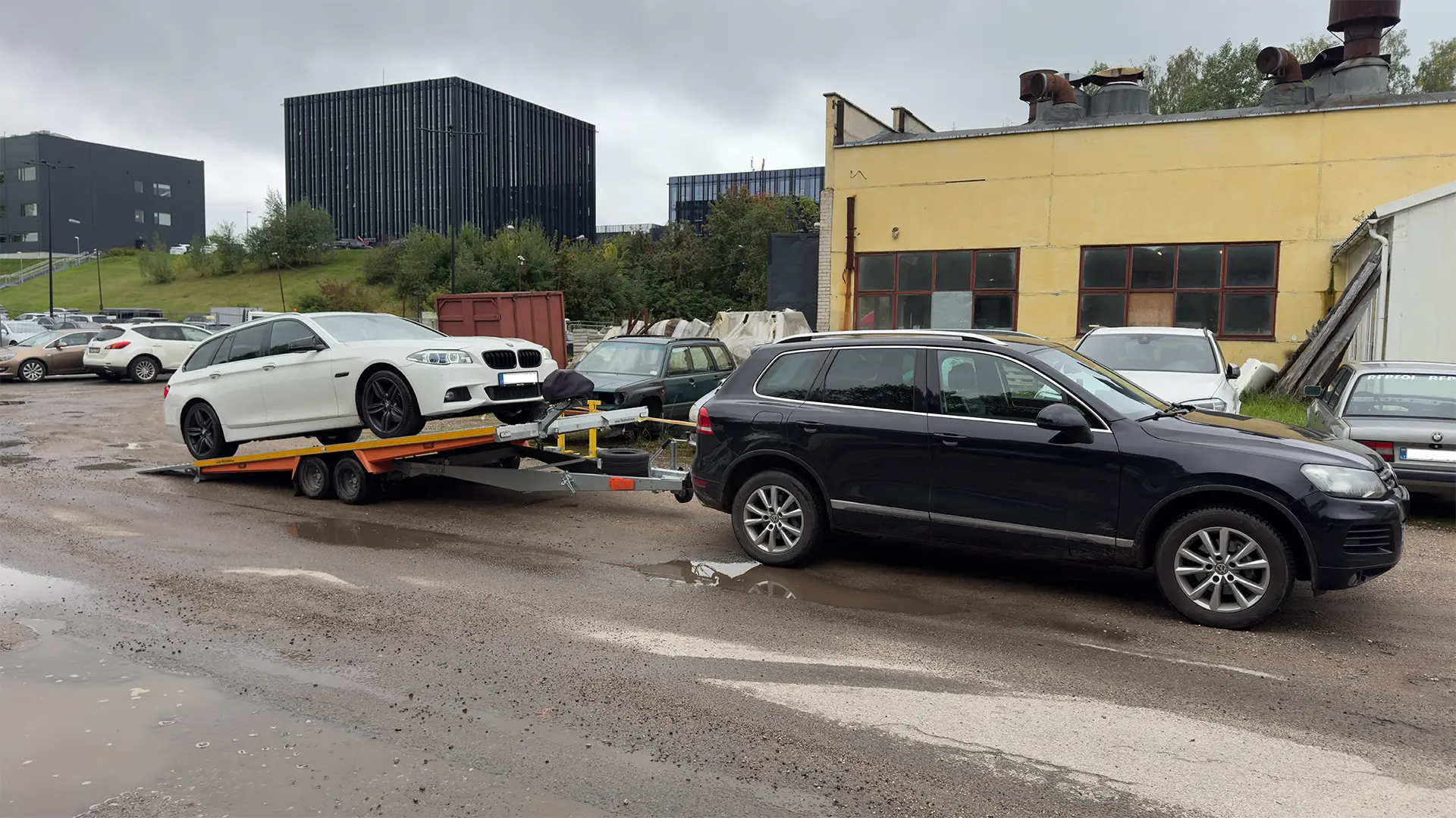 Automobilių, krovinių ir įvairių konstrukcijų pervežimas Vilniuje ir į kitus Lietuvos miestus 2 Automobilių, krovinių ir įvairių konstrukcijų pervežimas Vilniuje ir į kitus Lietuvos miestus
